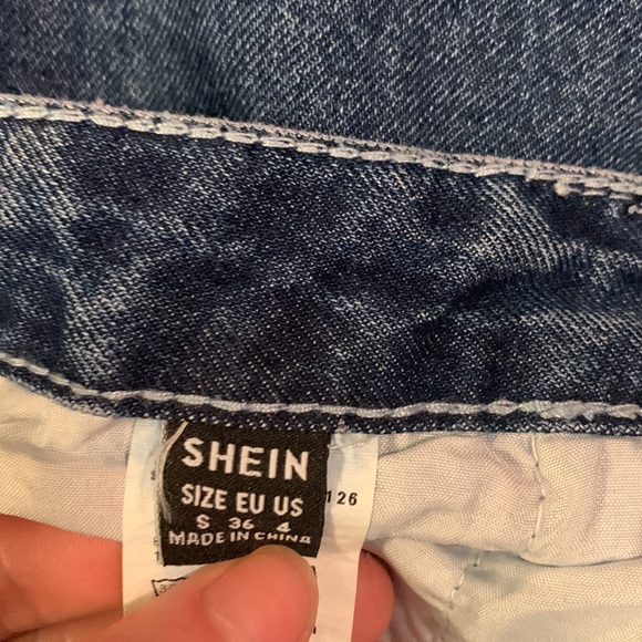 Boyfriend Jeans - Picture 4 of 4